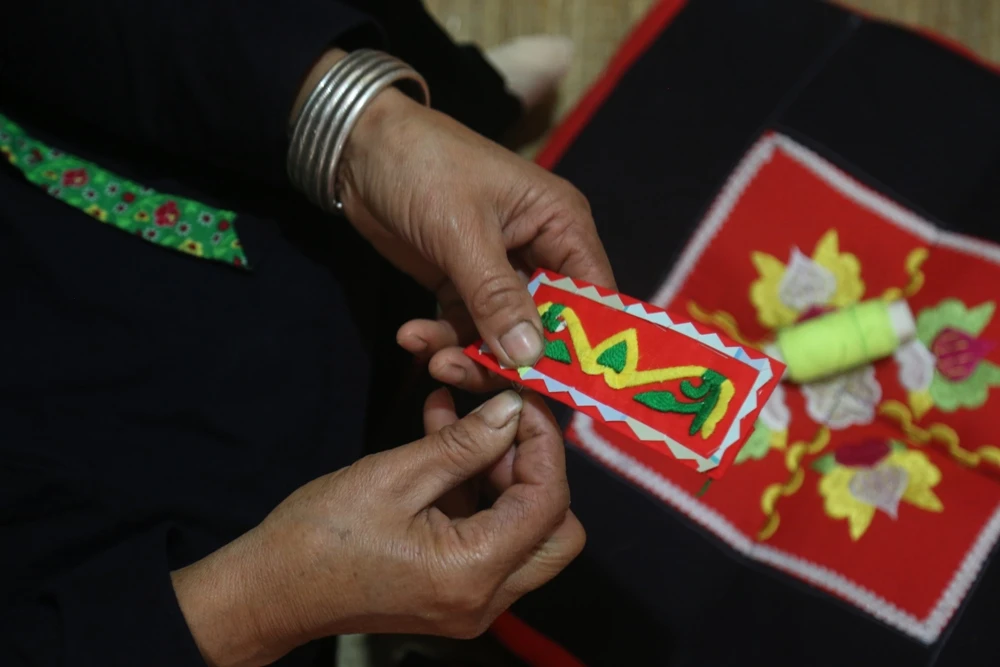 Khám phá nghề dệt thổ cẩm – sắc màu văn hóa của người Tày Văn Bàn ảnh 7