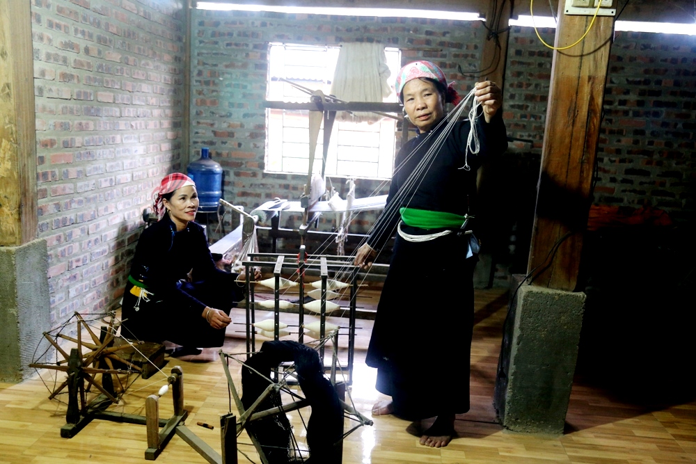 Khám phá nghề dệt thổ cẩm – sắc màu văn hóa của người Tày Văn Bàn ảnh 11
