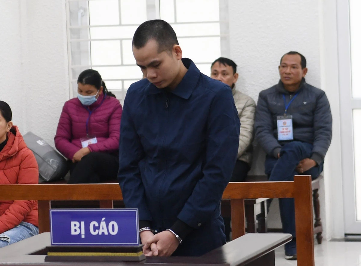 Bị cáo Chiến tại phiên toà xét xử sáng nay.