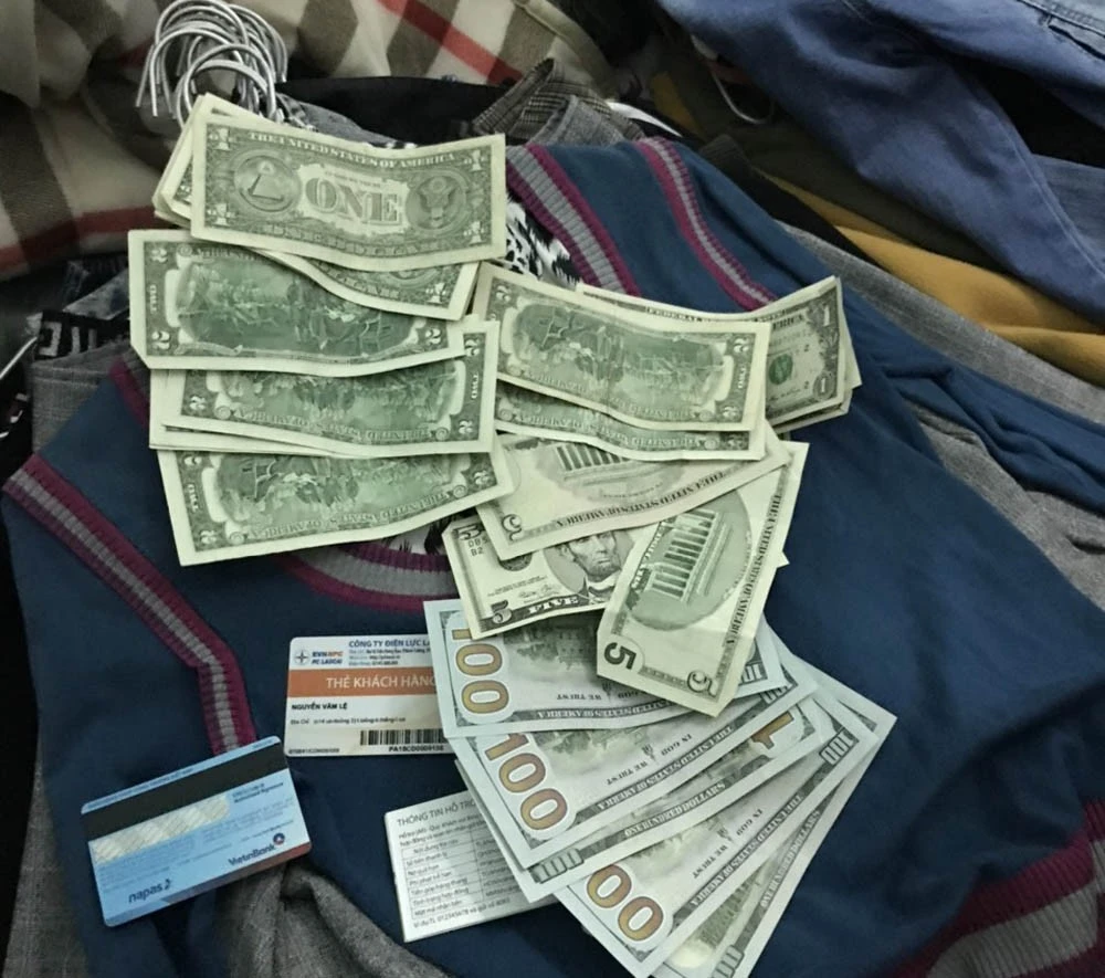 Tang vật thu giữ tại nhà đối tượng Bùi Thị Minh.