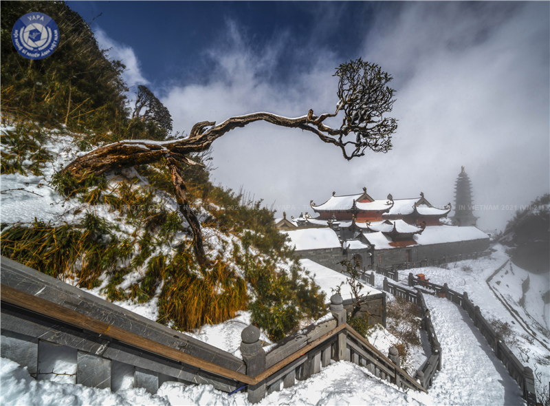 Tác phẩm "Sa Pa ngày tuyết rơi" của nghệ sỹ nhiếp ảnh Vũ Văn Lâm (Hà Nội). Tác phẩm "Sa Pa ngày tuyết rơi" của nghệ sỹ nhiếp ảnh Vũ Văn Lâm (Hà Nội).