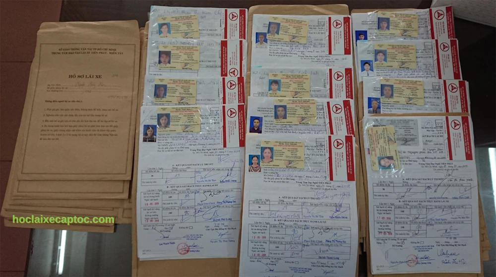 Hồ sơ bằng lái xe ô tô sau khi thi sát hạch.