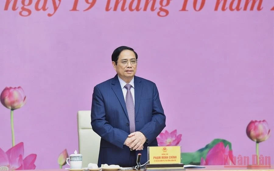  Phụ nữ Việt Nam luôn tỏa sáng truyền thống nhân hậu, đảm đang, trí tuệ và cống hiến ảnh 1