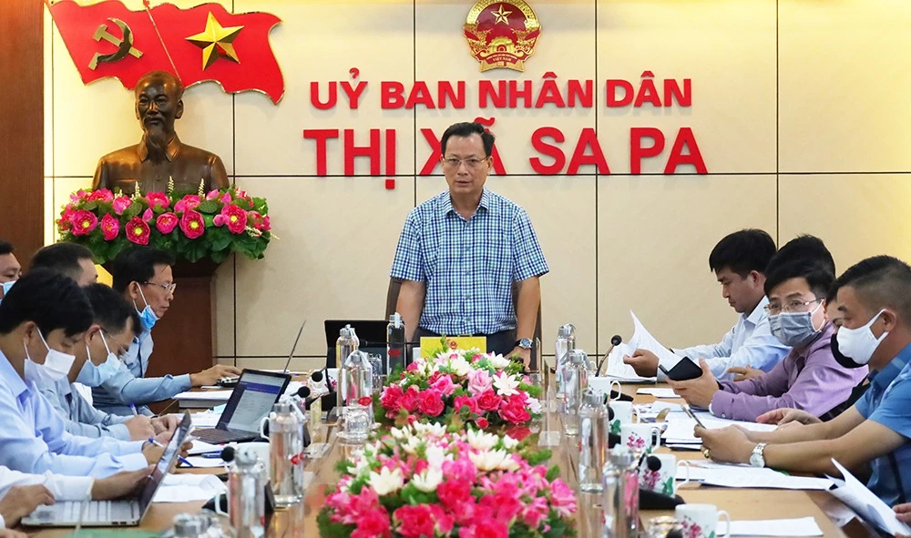 Phó Chủ tịch Thường trực UBND tỉnh Hoàng Quốc Khánh kết luận buổi làm việc.