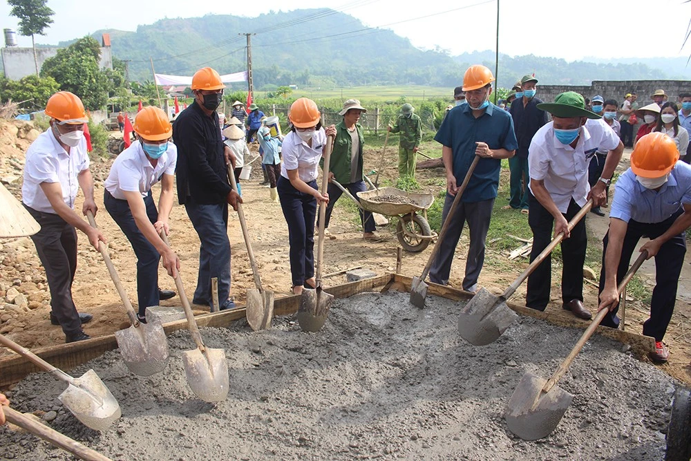 Xã Hợp Thành khởi công công trình chào mừng kỷ niệm 30 năm tái lập thị xã Lào Cai ảnh 2