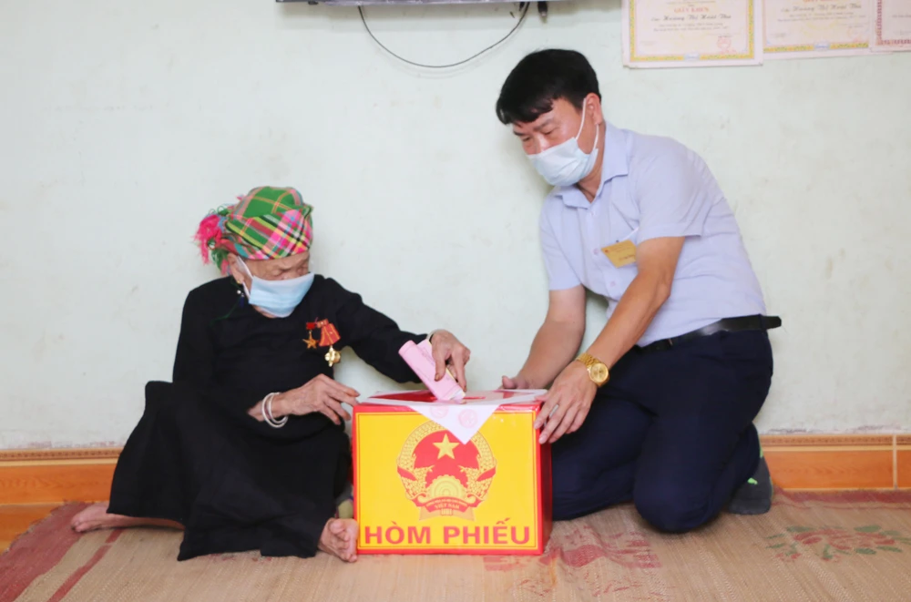 Những chuyện đáng nhớ trong cuộc bầu cử đại biểu Quốc hội khóa XV và đại biểu HĐND các cấp nhiệm kỳ 2021 – 2026 ảnh 1