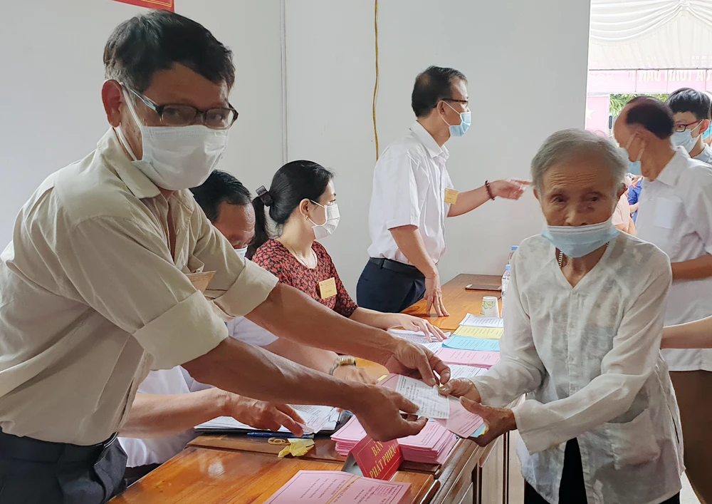 Những chuyện đáng nhớ trong cuộc bầu cử đại biểu Quốc hội khóa XV và đại biểu HĐND các cấp nhiệm kỳ 2021 – 2026 ảnh 7