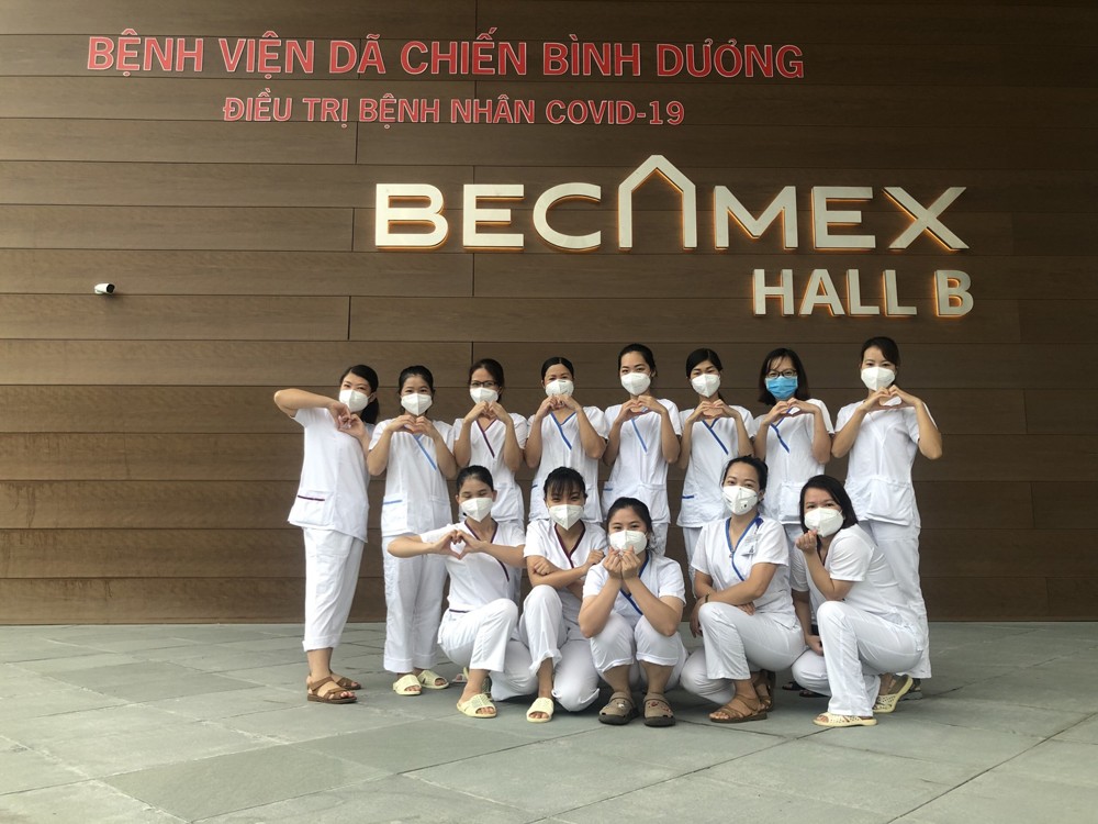 Những nữ cán bộ y tế của Lào Cai tham gia chống dịch tại Bình Dương. Những nữ cán bộ y tế của Lào Cai tham gia chống dịch tại Bình Dương.