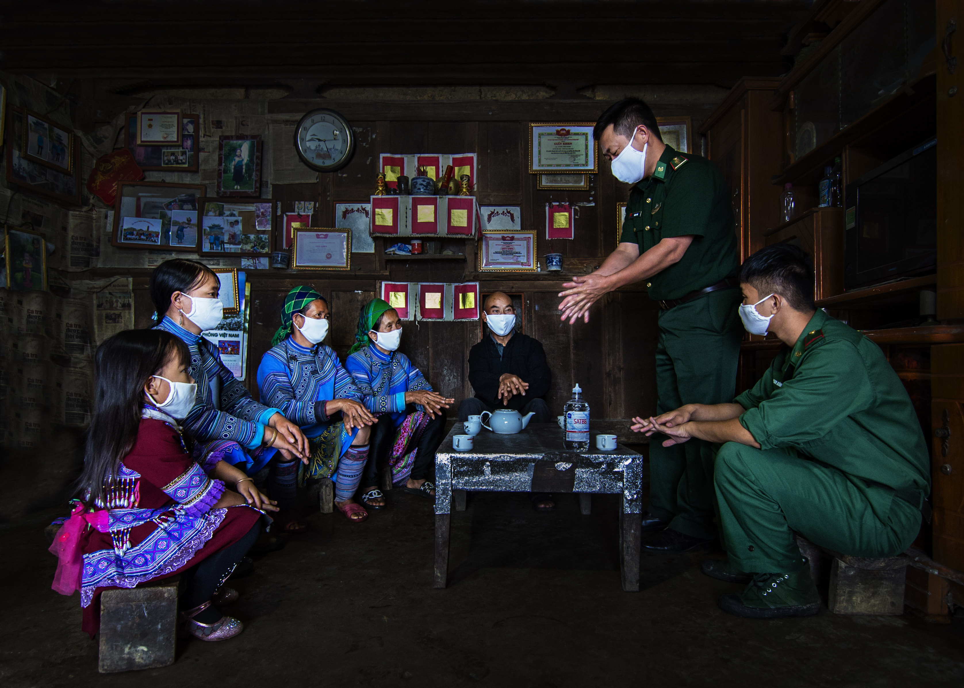 Tác phẩm “Hướng dẫn người dân cách phòng dịch Covid-19”, đoạt Giải C Giải thưởng Liên hiệp các hội Văn học - Nghệ thuật Việt Nam.