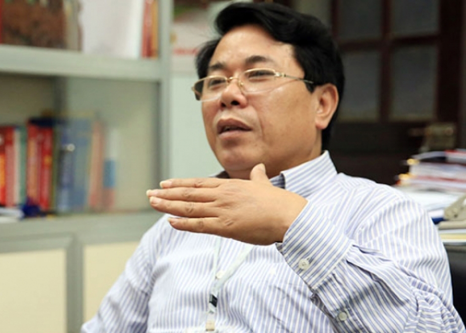 Giáo sư, Tiến sĩ Phan Xuân Sơn.