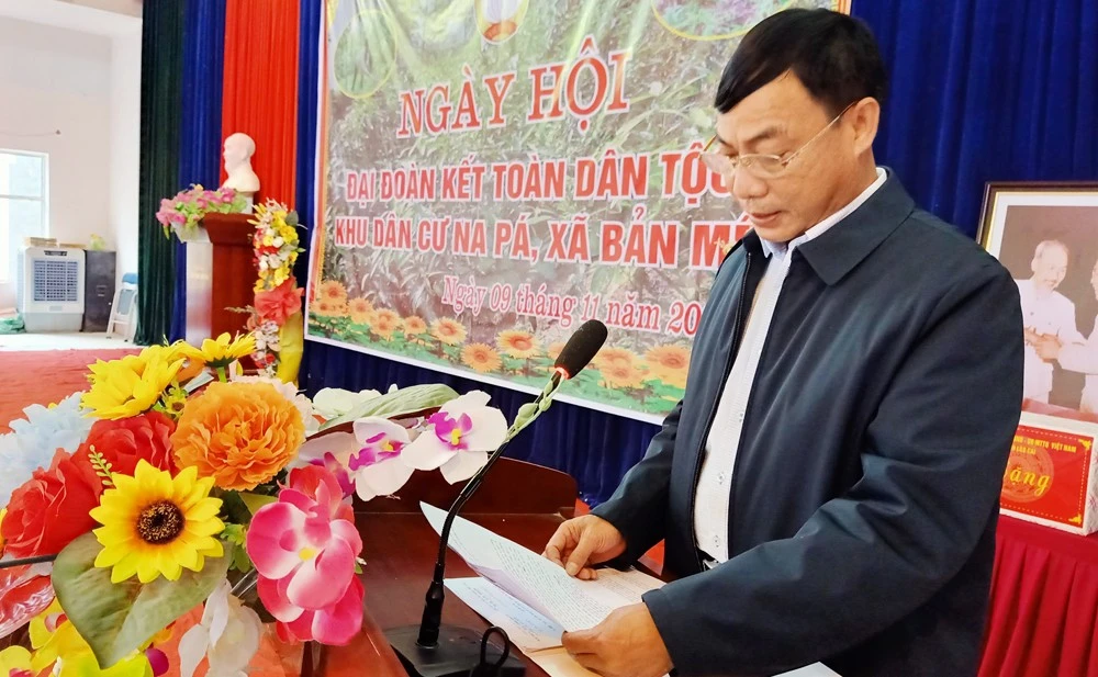 Chủ nhiệm Ủy ban Kiểm tra Tỉnh ủy Nguyễn Văn Phúc dự Ngày hội đại đoàn kết toàn dân tộc tại xã Bản Mế ảnh 3