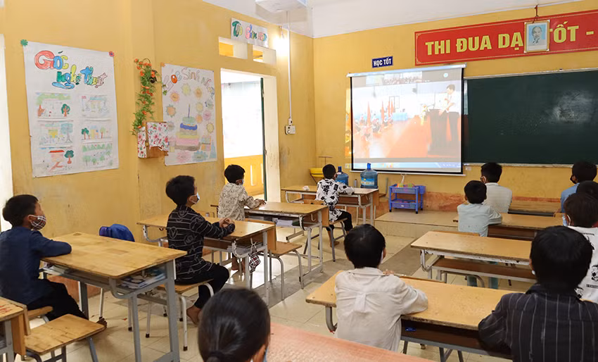 Lào Cai: Gần 228 nghìn học sinh dự Lễ khai giảng năm học mới ảnh 39 Lào Cai: Gần 228 nghìn học sinh dự Lễ khai giảng năm học mới ảnh 39