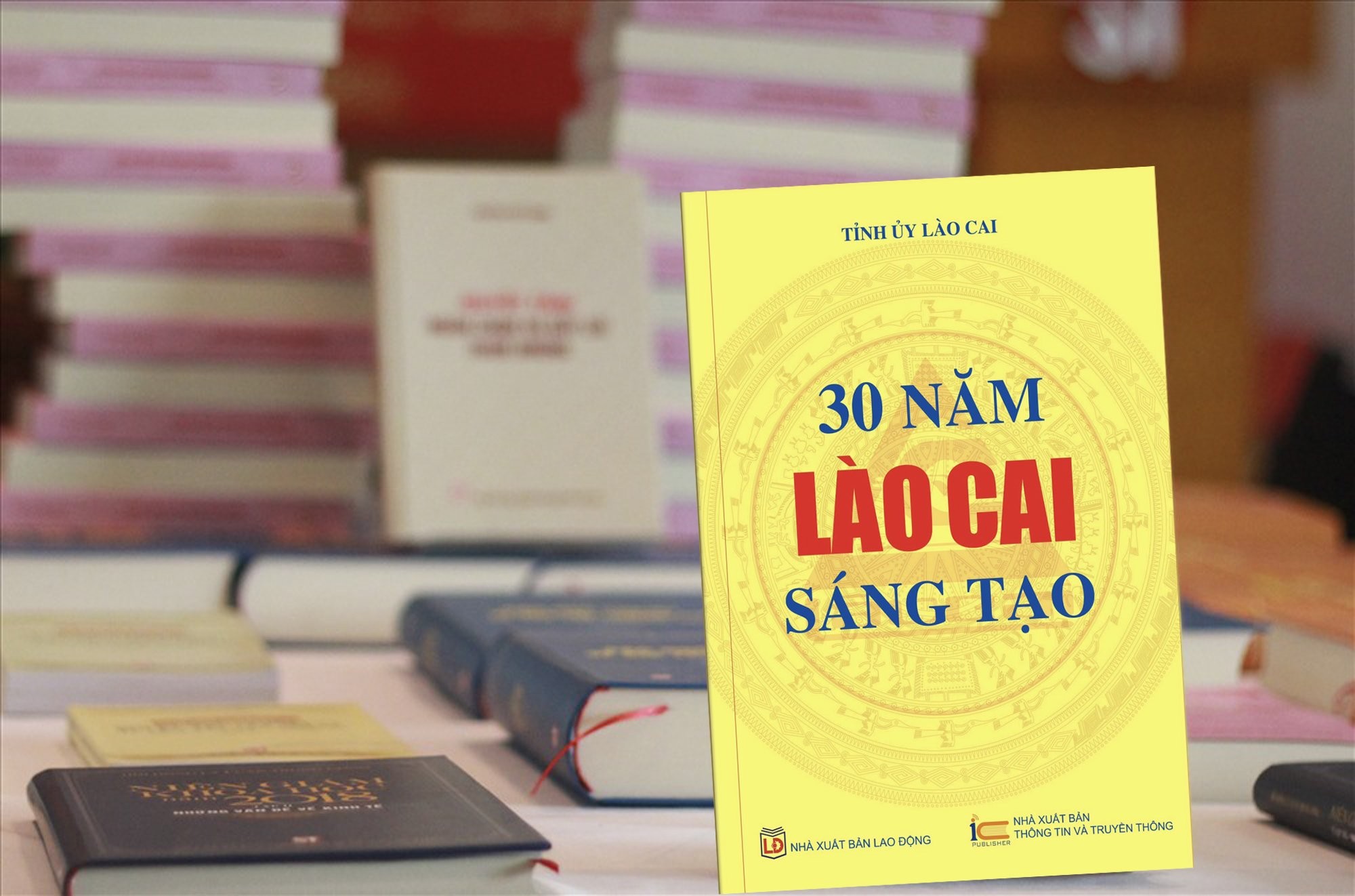 Sách điện tử “30 năm Lào Cai sáng tạo” sẽ cho bạn đọc có được cái nhìn toàn cảnh về mảnh đất, con người Lào Cai.