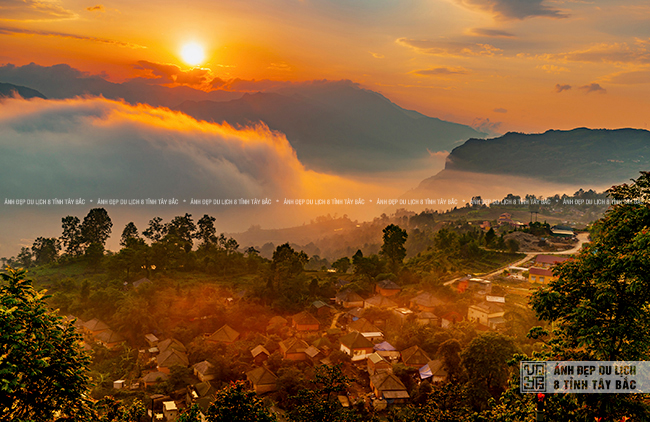 Các nghệ sỹ Lào Cai tham&nbsp;gia triển lãm ảnh nghệ thuật du lịch Tây Bắc&nbsp; ảnh 9