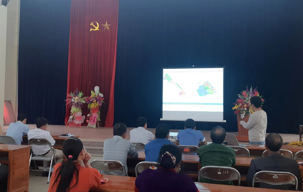 Tham vấn ý kiến nhân dân về phương án quy hoạch chung đô thị dọc sông Hồng ảnh 1