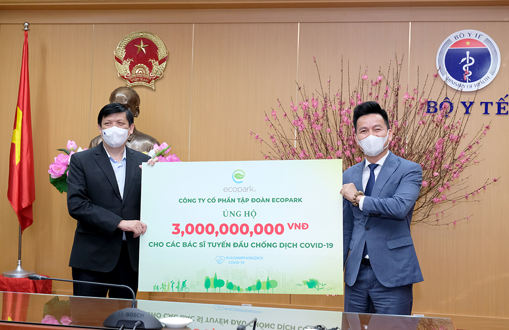 Bộ Y tế tiếp nhận ủng hộ 13 tỷ đồng phục vụ chống dịch COVID-19 ảnh 1 Bộ Y tế tiếp nhận ủng hộ 13 tỷ đồng phục vụ chống dịch COVID-19 ảnh 1