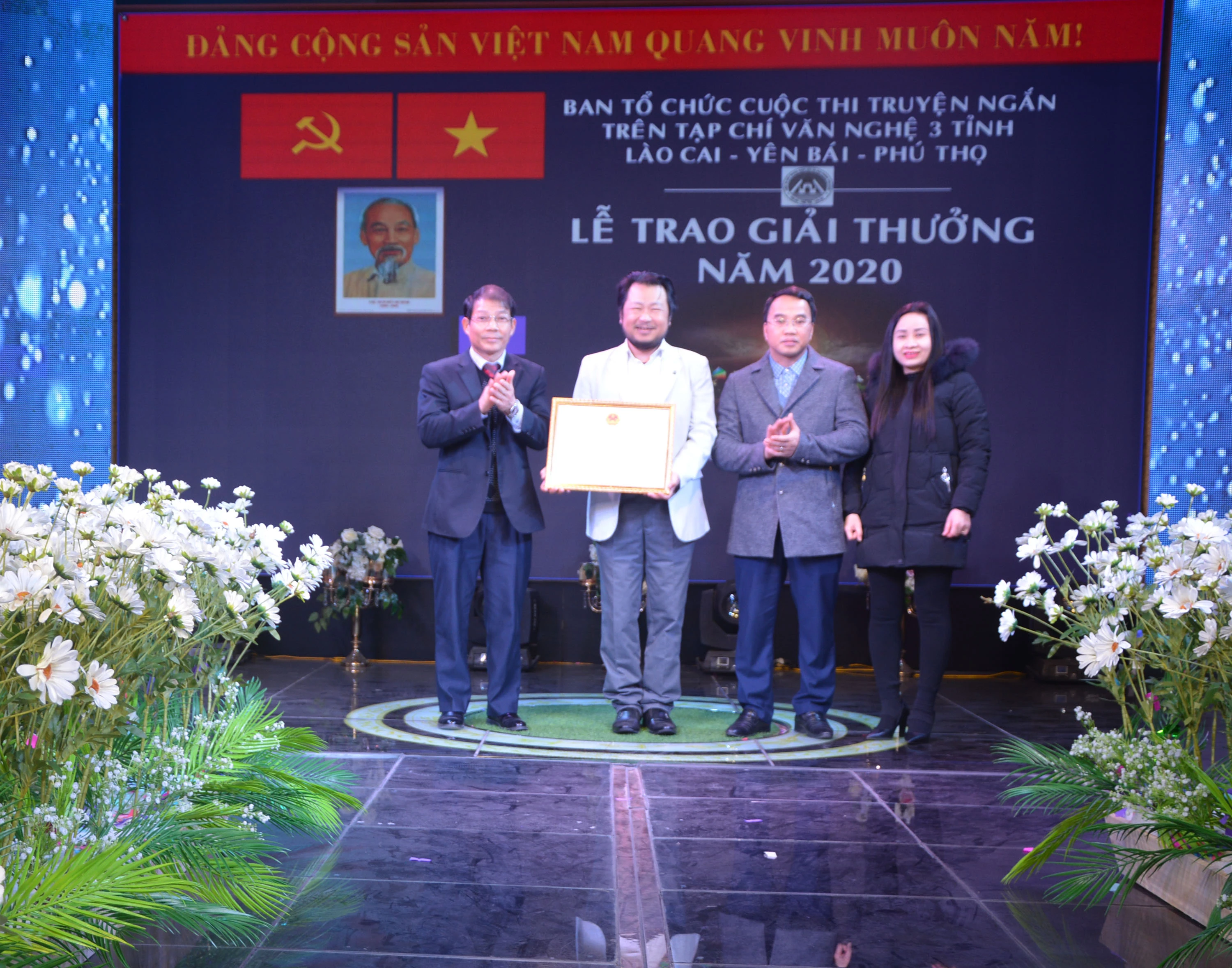 11 tác phẩm đoạt giải Cuộc thi viết truyện ngắn trên tạp chí văn nghệ 3 tỉnh Lào Cai – Yên Bái – Phú Thọ ảnh 4