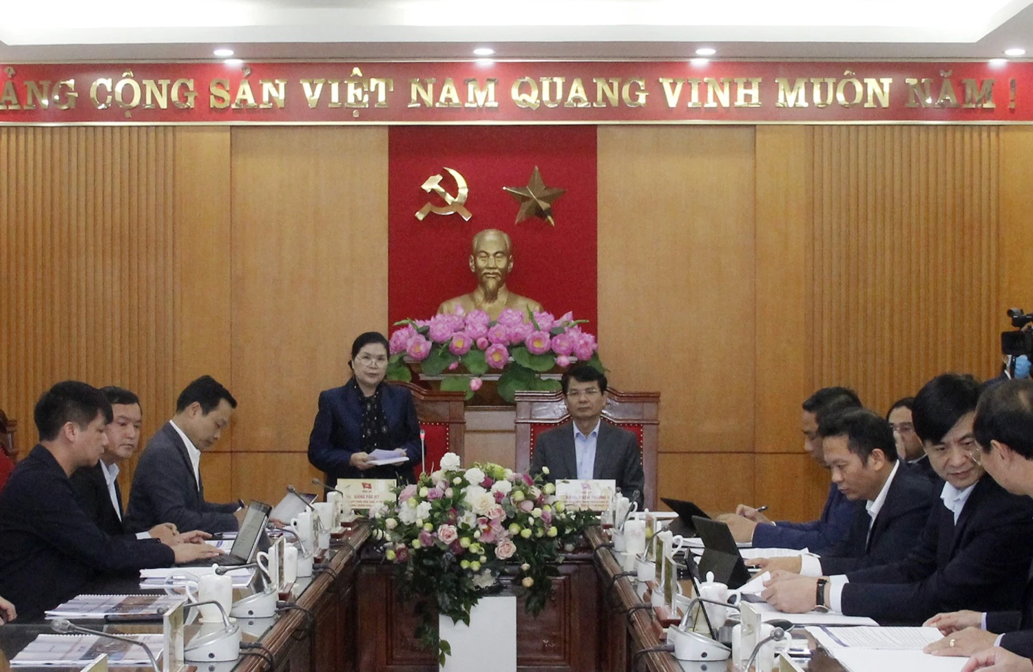 Lãnh đạo tỉnh Lào Cai và Lai Châu bàn phương án đầu tư Dự án xây dựng hầm đường bộ qua đèo Hoàng Liên ảnh 2