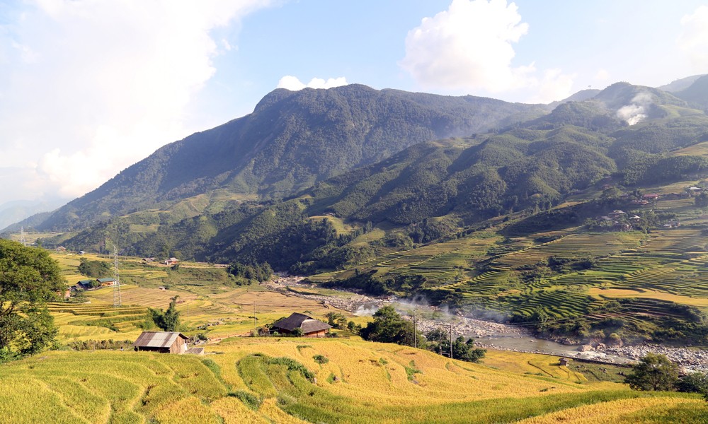 Việc sáp nhập các xã, thôn là tất yếu trong điều kiện thuận lợi về giao thông, con người cho phép hiện nay.