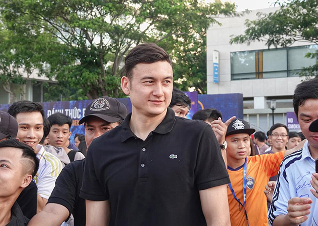 Đặng Văn Lâm sang Nhật: Bầu Đức tự hào, vì đâu ảnh 1