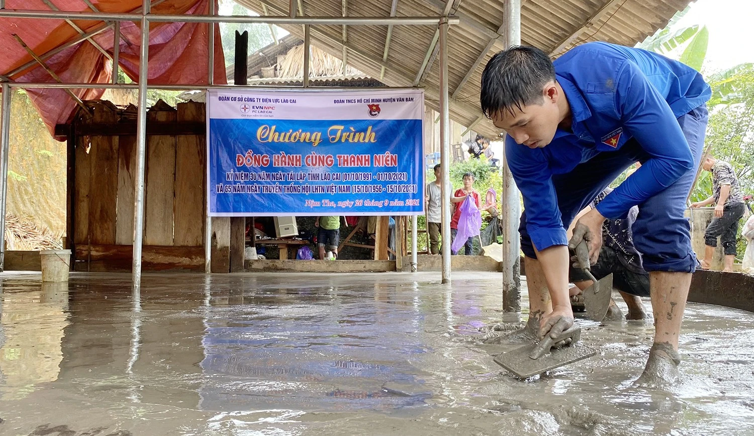 Hỗ trợ 3 thanh niên xã Nậm Tha có hoàn cảnh khó khăn kiên cố hóa nhà ở ảnh 2