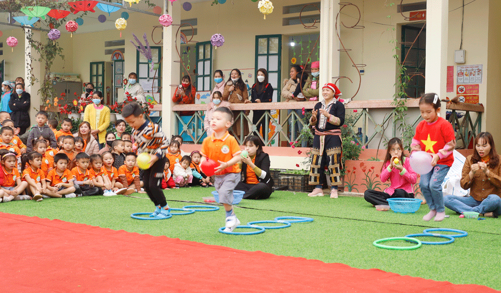 Bát Xát: Sôi nổi “Ngày hội văn hóa ẩm thực” ảnh 2 Bát Xát: Sôi nổi “Ngày hội văn hóa ẩm thực” ảnh 2