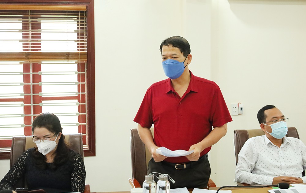 Đại diện Hiệp hội Du lịch tỉnh phát biểu tại buổi làm việc.