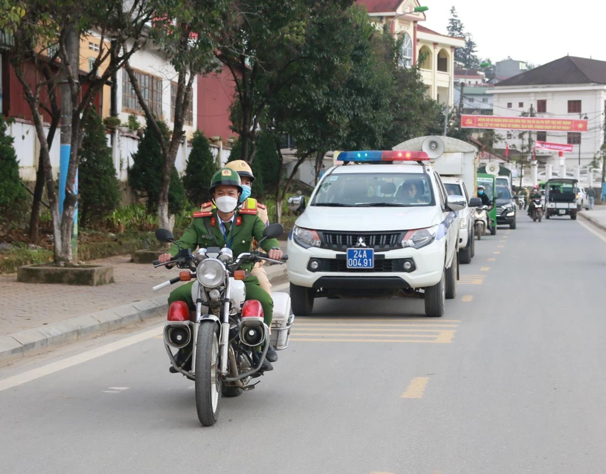 Sa Pa tưởng niệm các nạn nhân tử vong do tai nạn giao thông ảnh 2