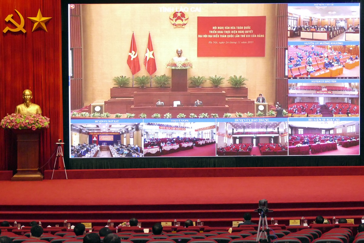 Quang cảnh hội nghị nhìn từ điểm cầu Lào Cai. Quang cảnh hội nghị nhìn từ điểm cầu Lào Cai.