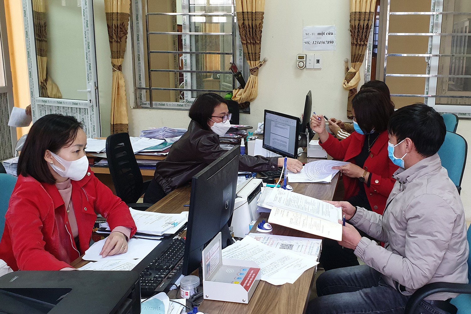 Bảo Yên: Giữ vững ngôi đầu ứng dụng công nghệ thông tin ảnh 2