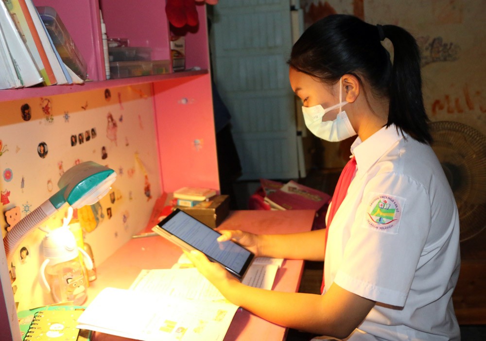 Chung tay mang niềm vui cho học sinh nghèo ảnh 2