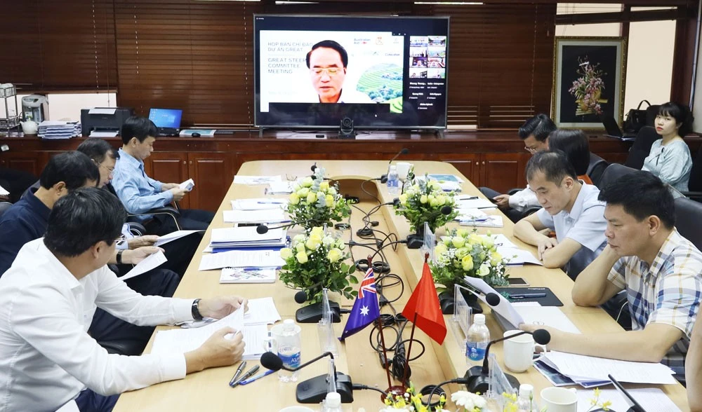 Các đại biểu Ban Chỉ đạo Dự án GREAT tỉnh Lào Cai tham dự cuộc họp.