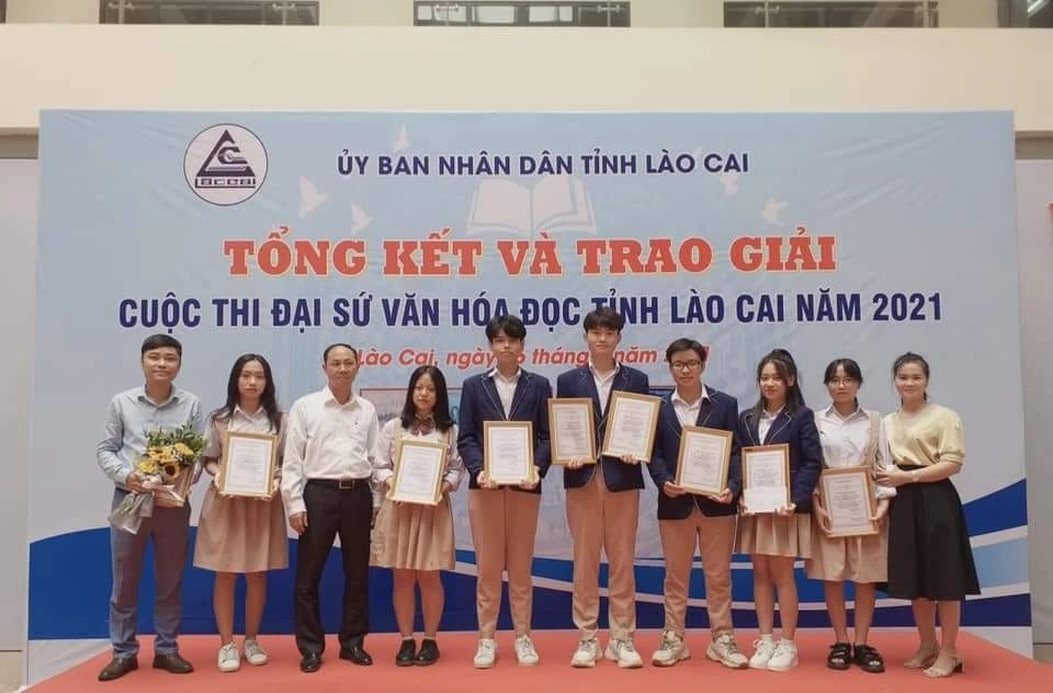 Thầy và trò Trường THPT số 1 thành phố Lào Cai đạt nhiều thành tích trong các cuộc thi.