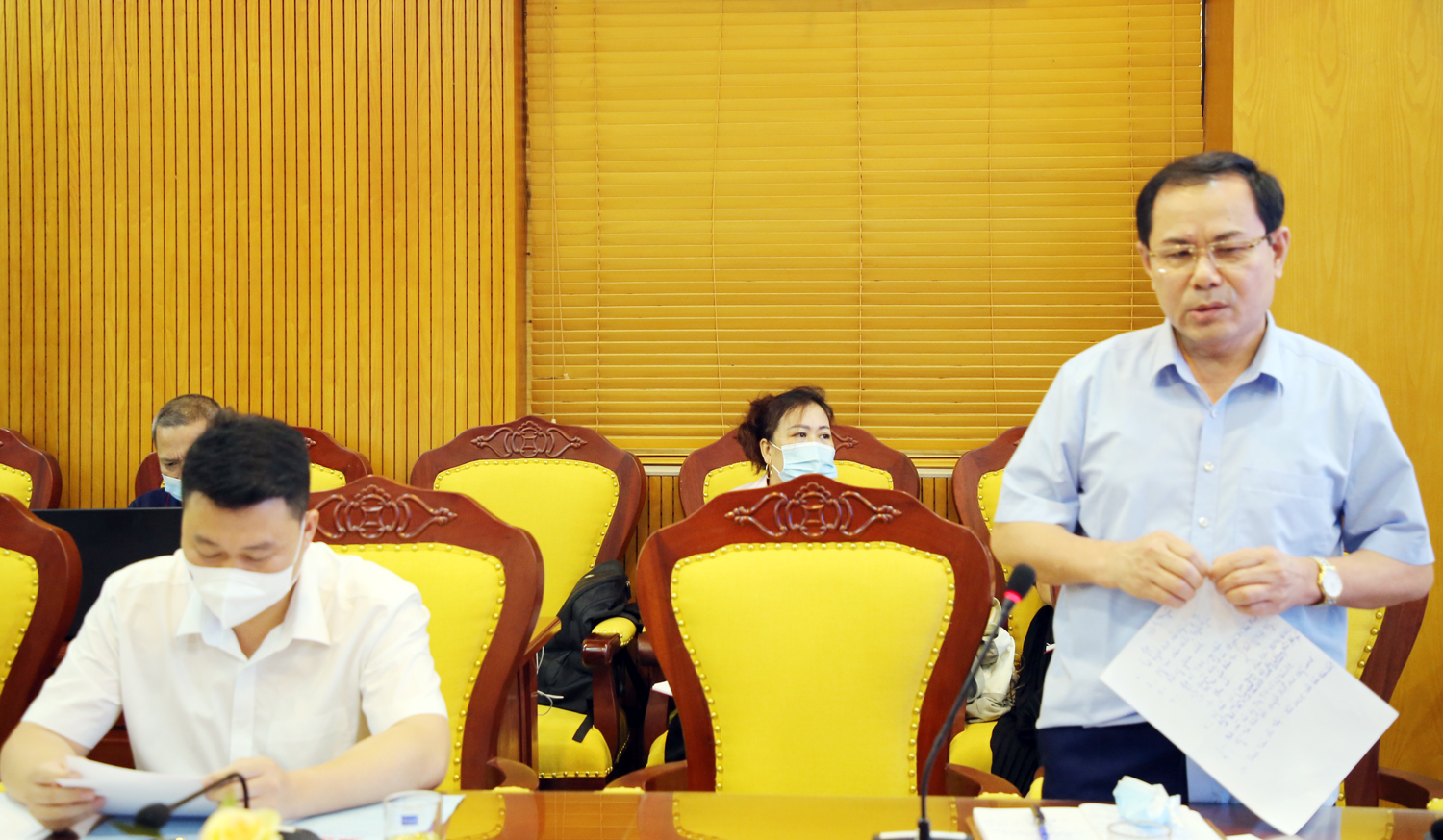 Trưởng Ban Dân tộc tỉnh Nông Đức Ngọc phát biểu tại hội nghị.