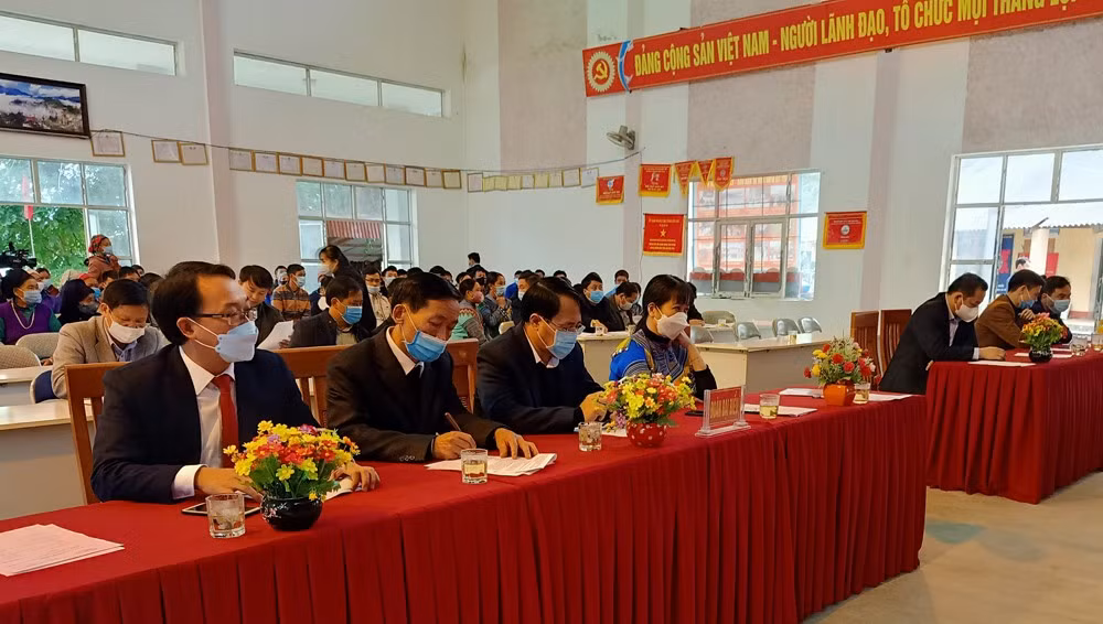 Chủ nhiệm Ủy ban Kiểm tra Tỉnh ủy Nguyễn Văn Phúc dự Ngày hội đại đoàn kết toàn dân tộc tại xã Bản Mế ảnh 2