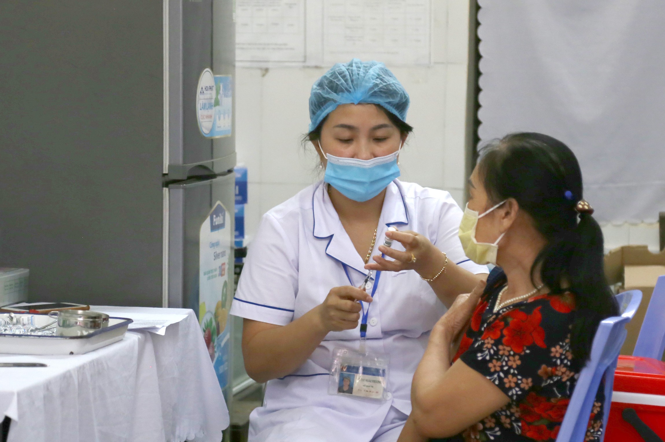 Thành phố Lào Cai: Đạt 102% kế hoạch chiến dịch tiêm vắc xin phòng Covid-19 ảnh 1