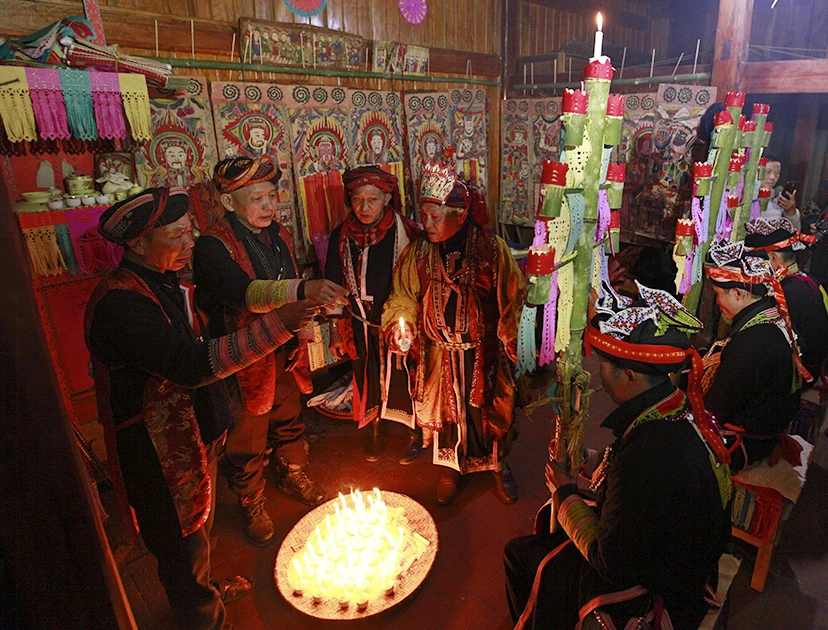 Độc đáo nghi lễ cấp sắc của người Dao đỏ ảnh 6