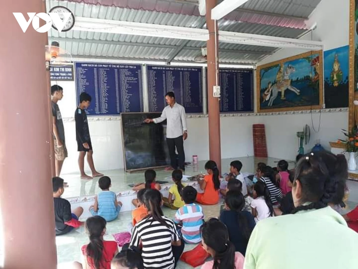 Vai trò các vị “À Cha” trong đời sống văn hóa của bà con Khmer ảnh 3