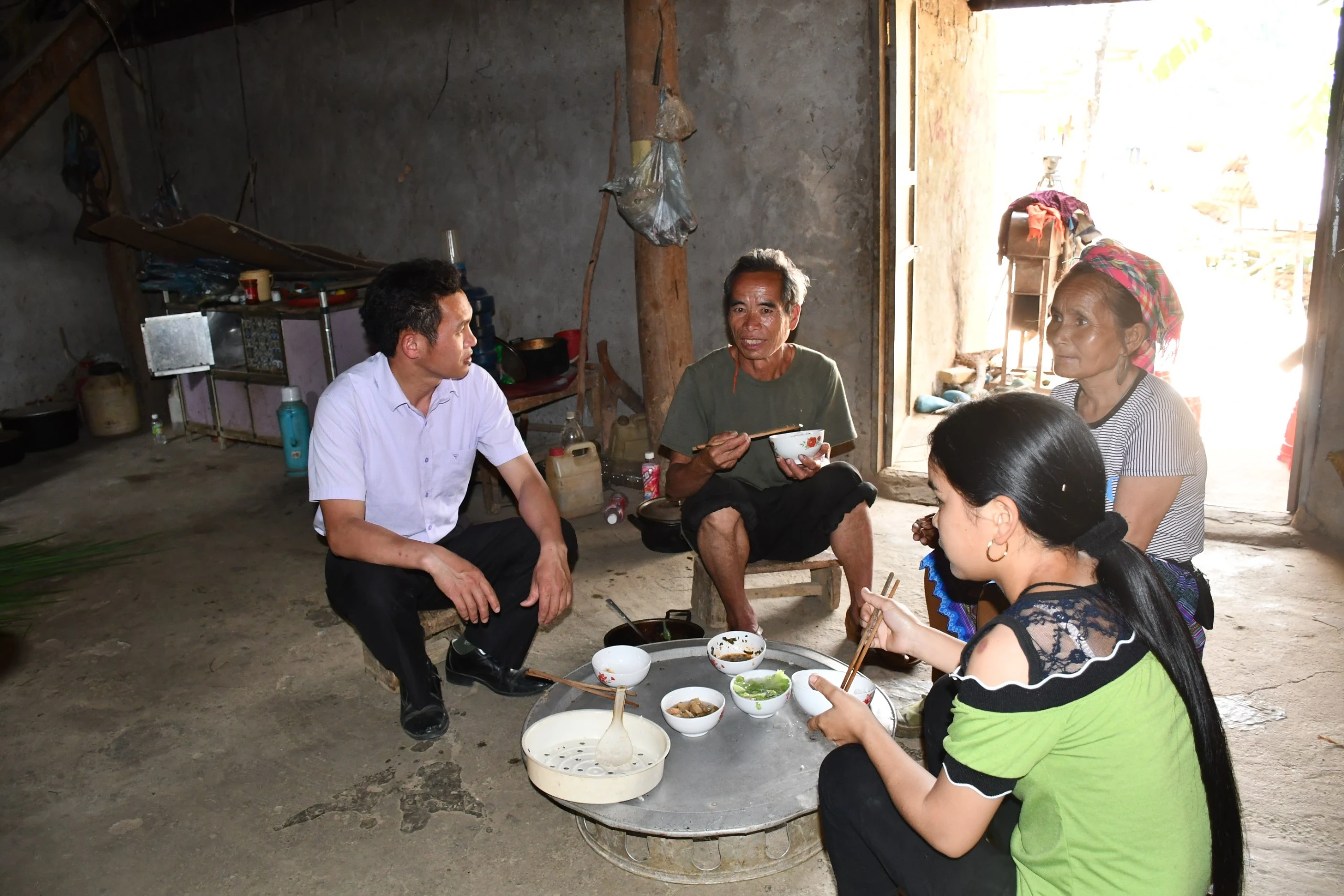 Ðồng hành với người nghèo biên giới ảnh 1