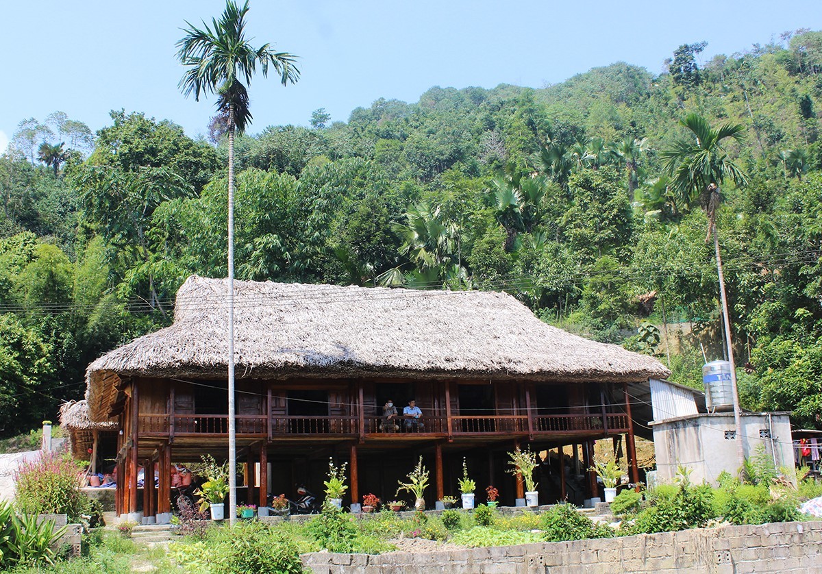 Vững bước dưới cờ Đảng ảnh 9 Vững bước dưới cờ Đảng ảnh 9