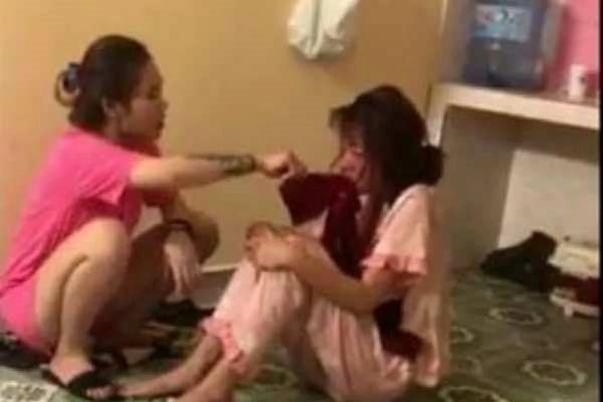 Hình ảnh cắt từ clip. Hình ảnh cắt từ clip.