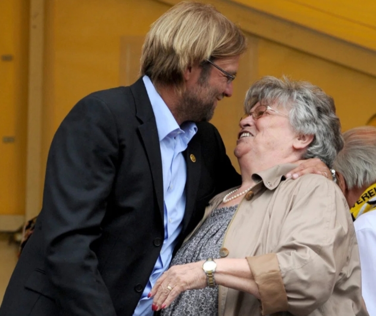 HLV Klopp không thể về Đức chịu tang mẹ vì dịch Covid-19 ảnh 1 HLV Klopp không thể về Đức chịu tang mẹ vì dịch Covid-19 ảnh 1