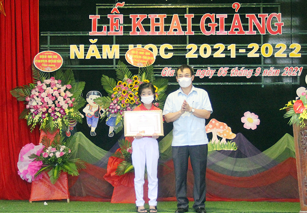 Lào Cai: Gần 228 nghìn học sinh dự Lễ khai giảng năm học mới ảnh 36