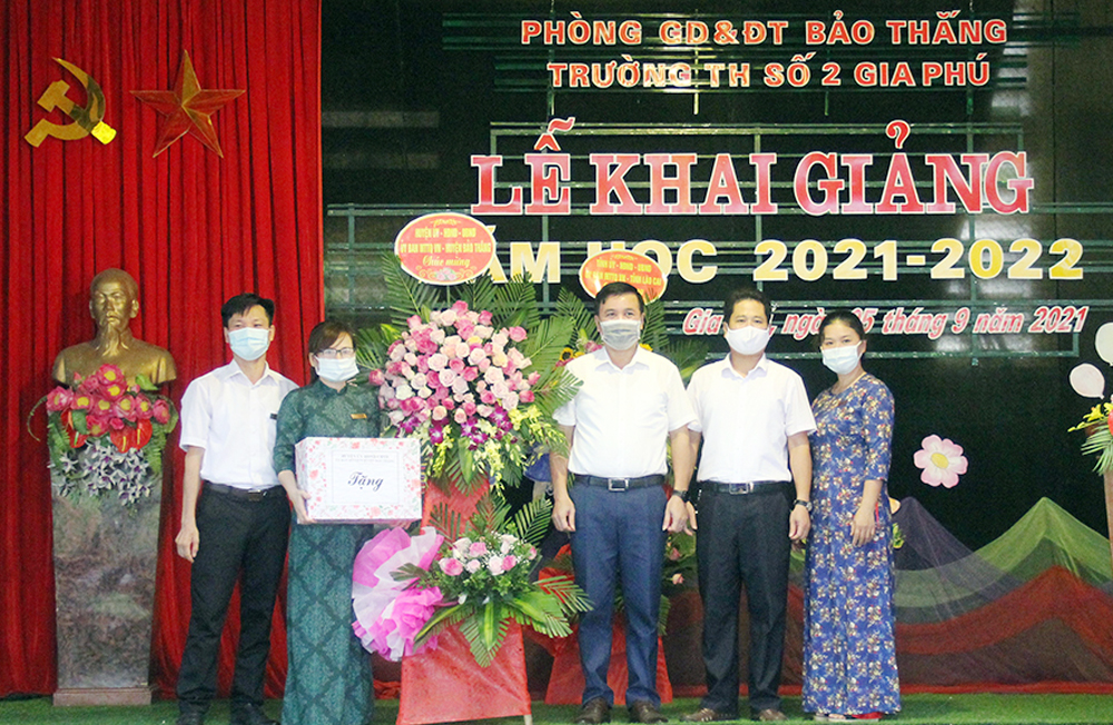 Lào Cai: Gần 228 nghìn học sinh dự Lễ khai giảng năm học mới ảnh 35