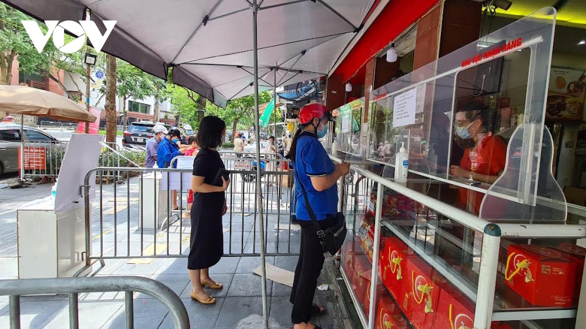 Sản lượng bánh trung thu giảm, vắng bóng khách mua ảnh 1