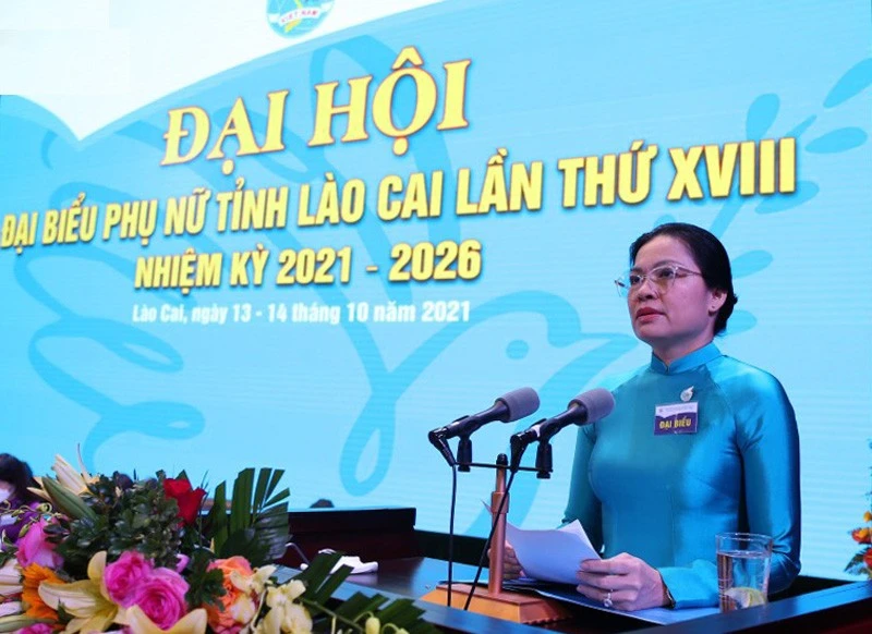 Chủ tịch Hội Liên hiệp Phụ nữ Việt Nam Hà Thị Nga phát biểu chỉ đạo Đại hội.