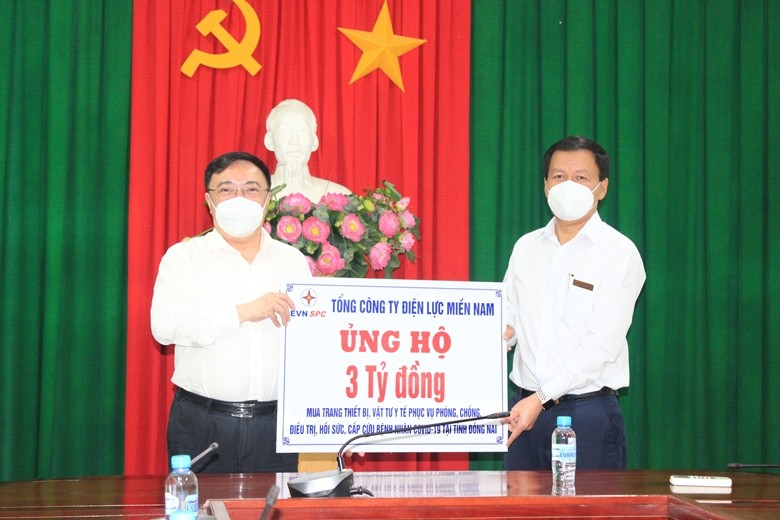 Tổng Công ty Điện lực miền Nam: Ủng hộ 33 tỷ đồng mua trang thiết bị, vật tư y tế phục vụ điều trị COVID-19 ảnh 1  Tổng Công ty Điện lực miền Nam: Ủng hộ 33 tỷ đồng mua trang thiết bị, vật tư y tế phục vụ điều trị COVID-19 ảnh 1