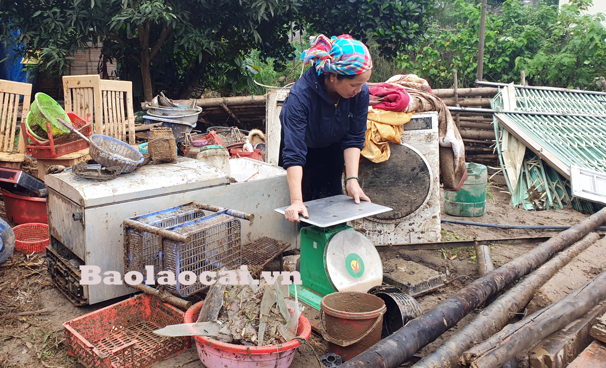 Trận lũ ống lịch sử từ thượng nguồn suối Nậm Liệp đổ về xã Minh Lương gây nhiều thiệt hại về người và tài sản. Thôn Minh Hạ 1, xã Minh Lương tan hoang sau trận lũ dữ. 25 nhà dân bị lũ tràn qua gây hư hỏng nhiều tài sản. Những cây gỗ lớn từ trên rừng bị lũ cuốn xuống phóng thẳng vào một hộ dân gây hư hỏng nhà cửa. Nhiều diện tích lúa xuân hè bị vùi lấp hoàn toàn. Lực lượng dân quân hỗ trợ người dân khắc phục hậu quả mưa lũ. Các địa phương lân cận vẫn tiếp tục điều động dân quân đến xã Minh Lương hỗ trợ nhân dân khắc phục hậu quả mưa lũ. Người dân Minh Lương vẫn chưa hết bàng hoàng sau trận lũ dữ.