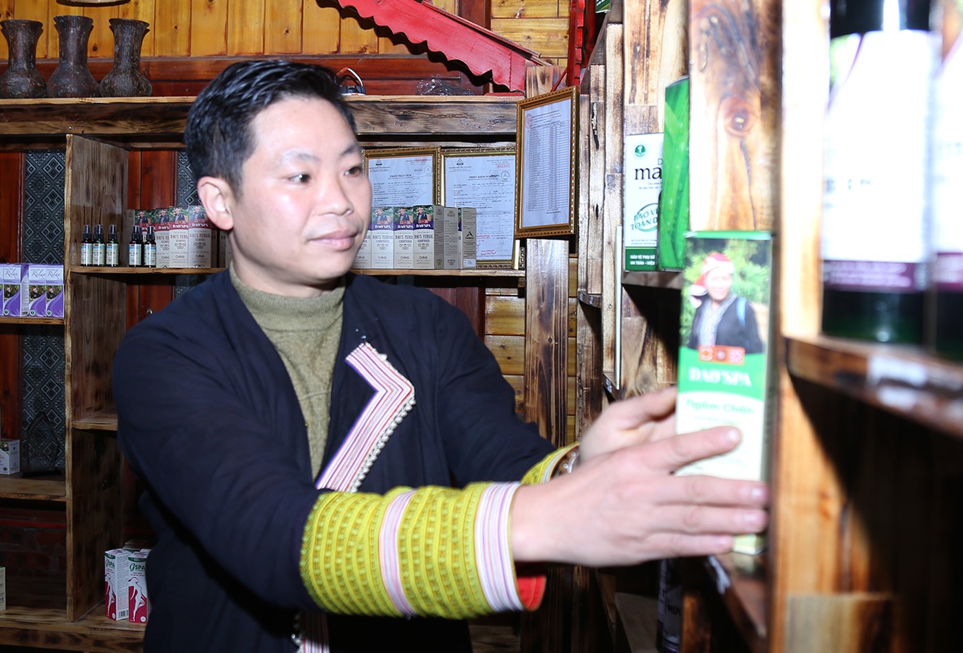 Cựu chiến binh Lý Láo Lở không để cái khó khuất phục ảnh 1 Cựu chiến binh Lý Láo Lở không để cái khó khuất phục ảnh 1