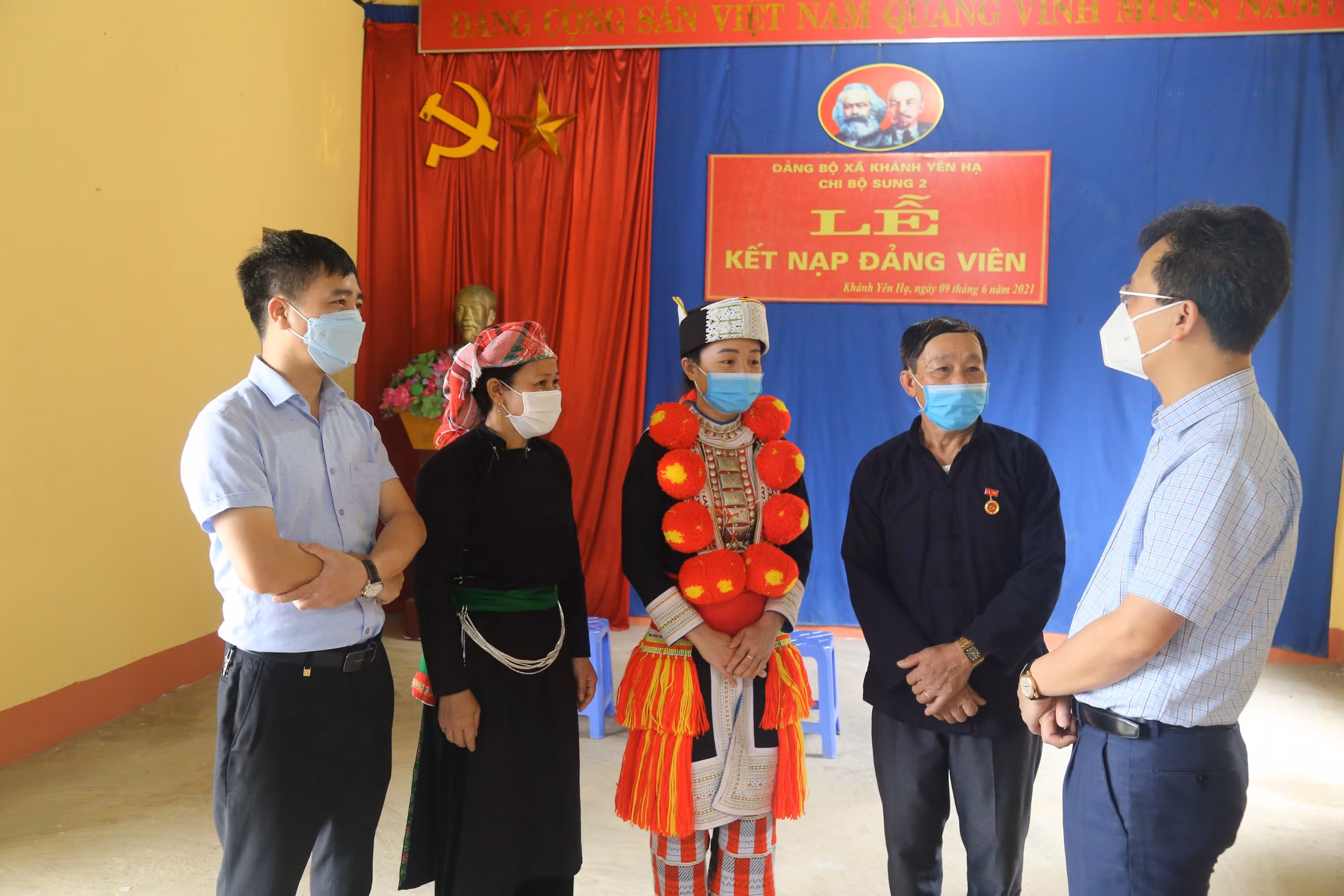 Nhiều giải pháp phát triển đảng viên ở thôn, tổ dân phố ảnh 1